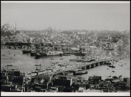 cca 1890 Isztambul látképe, korabeli felvételről mai nagyítás, 17,7x24 cm