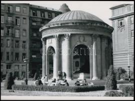 cca 1934 Budapest, Eskü tér, Erzsébet (Sisi) királyné mauzóleuma, 1 db mai nagyítás, 17,7x24 cm