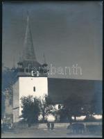 1940 okt., Bánffyhunyad, templom, hátoldalán feliratozott fotó, jelzés nélkül, 22,5×17 cm