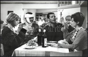 Bujtor István (1942-2009) színművész három különböző magyar film egy-egy jelenetében, 3 db vintage p...