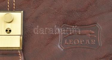 LEOPAR bőr autós táska, szép állapotban, 25x15 cm