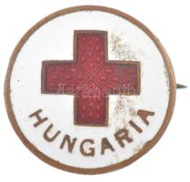 DN. Hungaria vöröskeresztes zománcozott bronz jelvény (18mm) T:2 zománchiba Hungary ~1940. Hungaria enamelled bronze badge of the Red Cross (18mm) C:XF enamel error