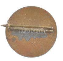 DN. "Hungaria" vöröskeresztes zománcozott bronz jelvény (18mm) T:2 zománchiba
Hungary ~19...