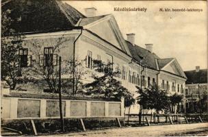 Kézdivásárhely, Targu Secuiesc; M. kir. honvéd laktanya. Turóczi István kiadása / military barracks