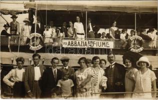 Abbazia, Opatija; Abbazia-Fiume hajókirándulás / boat trip. Jelussich-Mayer photo