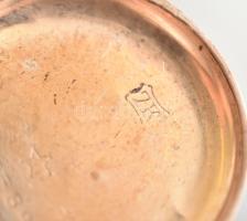 Arany 14K női zsebóra. Sérült tokkal, működőképes, d: 25 mm