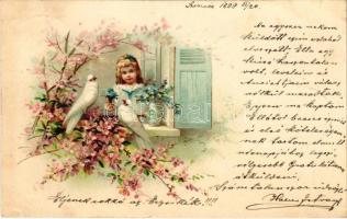 1899 (Vorläufer) Greeting card with girl, doves and flowers. Floral, litho (kis szakadás / small tear)