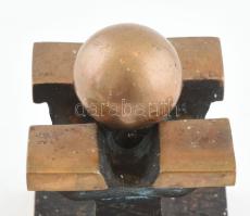 MVA jelzéssel: Kisplasztika. Bronz, kopásokkal, m: 10 cm