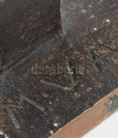 MVA jelzéssel: Kisplasztika. Bronz, kopásokkal, m: 10 cm