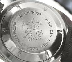 Anker automata búvár karóra. Forgatható lünettával Hibátlan számlappal, kaucsuk szíjjal. d: 38 mm