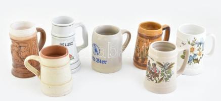 7 db söröskorsó, kőedény, fajansz, porcelán, kopásokkal, m: 13-17 cm