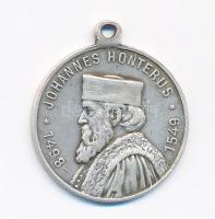1898. Johannes Honterus 1498-1549 kétoldalas ezüstözött bronz emlékérem füllel (23mm) T:1- karc