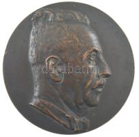 Ferenczy Béni (1890-1967) 1943. Entz Béla kétoldalas bronz emlékérem (68mm) T:2 kis ph