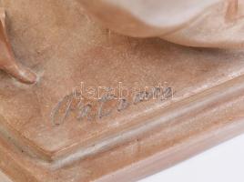 Pátzay Pál: Női akt .Formába öntött kerámia. Sarkán apró csorba. Talapzatán jelzett: kurzív Pátzay. ...