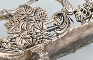 Ezüstözött alpakka pezsgős / borosüveg tartó állvány. Nyitható nyakrésszel. XX. sz. eleje. 28 cm