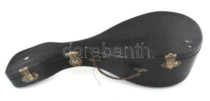 Stradini mandolin, eredeti dobozában, sérült, kopott, állapotban, h: 60 cm