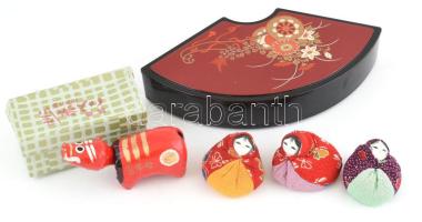 Vegyes japán tárgyak, 5 db: legyező alakú bakelit doboz, festett papírmasé állatfigura (eredeti dobozában), babzsák baba figurák.