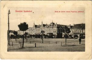 1910 Szatmárnémeti, Szatmár, Satu Mare; Deák tér keleti oldala, Papolczy palota, piac, üzletek. Hollósi felvétele / square, palace, market, shops (EK)