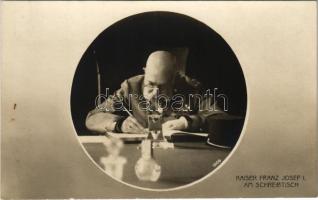 Kaiser Franz Josef I am Schreibtisch / Franz Joseph I of Austria at the desk. Aufnahme v. Hofphotographen Floeck. Postkartenverlag Brüder Kohn Wien I.