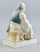 Zsolnay szalonnázó paraszt, kézzel festett, jelzett, hibátlan, m: 35 cm