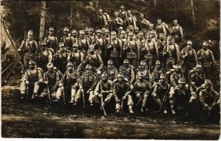 1914 Osztrák-magyar katonák csoportja / WWI Austro-Hungarian K.u.K. military, group of soldiers. Fotogr. Atelier Jos. Sonnweber (Imst) photo