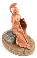 Római harcost ábrázoló festett fém szobor, márvány talapzaton. Talapzattól elvált. 17x17 cm