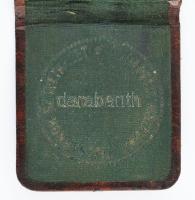 Budapesti Központi Tejátvevő Csarnok Notesz belül feliratos borító bronz tehén figurával 6x6 cm