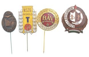 ~1965. "BÁV" + "Lágymányosi Dohánygyár" + "NSZG Miskolc" zománcos törzsgárda jelvények (28mm,22x21mm,24x15mm) + "LKM (Lenin Kohászati Művek Diósgyőr" bronz fokozatú jelvénye (18x16mm) T:1 kis zománchiba