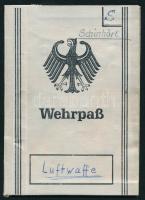 1959 Német katonai szolgálati könyv (Wehrpass), fényképes, bejegyzésekkel, Kreiswehrersatzamt Regensburg bélyegzőkkel