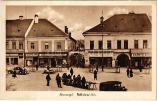 Rozsnyó, Roznava; Rákóczi tér, Szántó A. és társa, Banton divatáruház, Tatra Drogueria, Gyógyszertár a Szentháromsághoz, piac. Özv. Dr. Mariska Györgyné kiadása / square, shops, pharmacy, drugstore, market