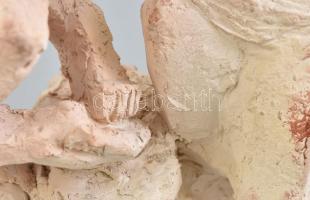 Benczédi Sándor (1912-1998): A múzsa csókja. 1988. Terrakotta. Jelzett a hátoldalán. Szép állapotban...