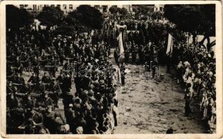 1938 Ipolyság, Sahy; bevonulás / entry of the Hungarian troops (lyuk / hole)