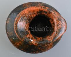 Pesthidegkúti füles váza. Tervező: Csizmadia Margit (1925-1991). Színes mázakkal festett kerámia, hi...