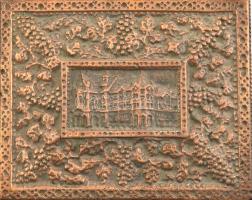 Kecskeméti emlékdoboz, bronzírozott fém, kopásokkal, 11,5x14,5 cm