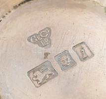 Ezüst (Ag) vésett tálka, jelzett, d: 10 cm, nettó: 64 g