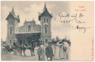 1904 Arad, Nyári színház. Ifj. Klein Mór kiadása. Montázs hintóval, előkelő urakkal és hölggyel / Summer Theatre. Montage with horse-drawn carriage, lady and gentlemen (apró szakadás / tiny tear)