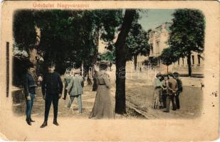 1907 Nagyvárad, Oradea; Honvéd laktanya. Rákos Vilmos kiadása. Montázs katonákkal, urakkal és hölgyekkel / K.u.K. military barracks. Montage with K.u.K. soldiers, ladies and gentlemen (lyuk / pinhole)