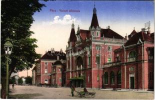 1915 Pécs, vasútállomás, kézi szekér