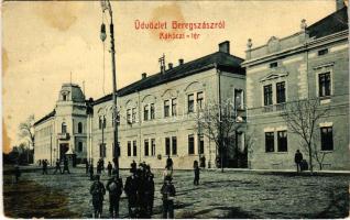 1914 Beregszász, Beregovo, Berehove; Rákóczi tér, M. kir. pénzügyigazgatósági palota. W.L. Bp. 6059. / square, street view, Palace of Finance (fl)