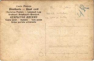 Budapest, szüreti mulatság egy függőfolyosós ház belső udvarán, cigány zenekar cimbalmossal. Magyar ...