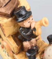 M. J. Hummel jelzéssel!: Postakocsi. Kopásokkal, pici gyártástechnológiai repedés. m: 14,5 cm, h: 22...