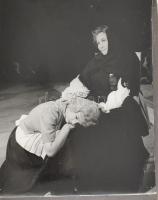 Miskolci színház 1961-1963-ig egy színész összeállítása szinpadi és színész fotók, előadás plakátok,...