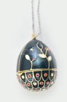 Swarovski kristályokkal díszített, Fabergé stílusú tojás medál nyaklánccal. Kinyitható, belül kis ma...
