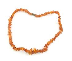 Borostyán nyaklánc, h: 42 cm