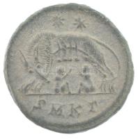 Római Birodalom / Cyzicus / I. Constantinus 331-334. AE3 Cu (2,58g) T:2 Roman Empire / Cyzicus / Constantine I 331-334. AE3 Cu VRBS ROMA / ** - SMKGamma (2,58g) C:XF RIC VII 90.
