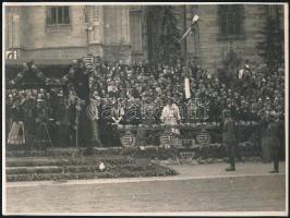 1940. szeptember 15. Horthy Miklós híres beszéde Kolozsvárott, Kaulich Rudolf pecséttel jelzett fotója, 17,5×23,5 cm
