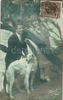 Couple with dog (Eb)