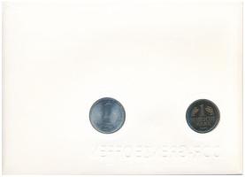 NSZK 1989J 1M Cu-Ni + NDK 1982. 1M Al érmés borítékon NDK bélyeggel, bélyegzéssel, német nyelvű leír...