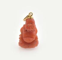 Arany (Au/18k) szerelékes, faragott korall Buddha medál, jelzett, bruttó: 2,58 g