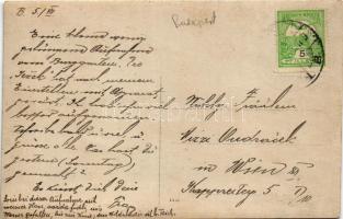 Budapest (?), vadászati szoborcsoport vízeséssel, vaddisznót elejtő vadász kutya. photo (EK)